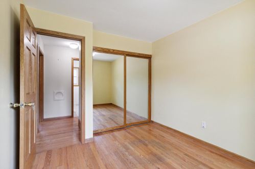 1905 Eldon St, Grand Rapids MI 49525-1549 exterior