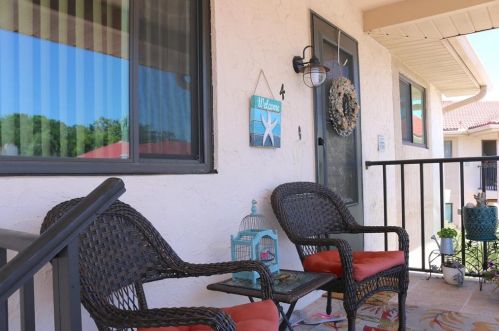 9950 Eagles Point Cir, Port Richey, FL 34668-3617