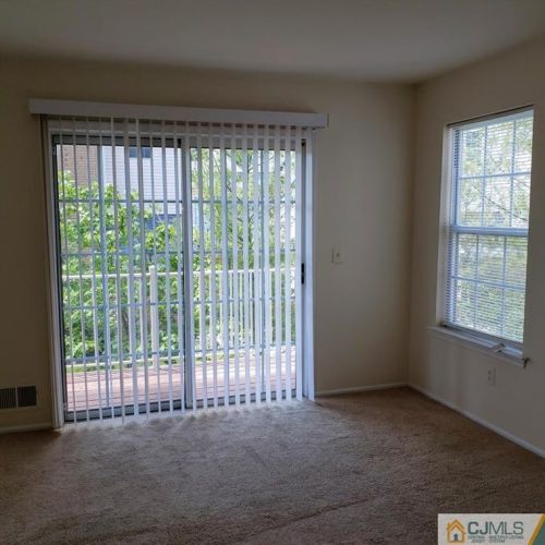 521 Plymouth Rd, New Brunswick NJ  08902-4581 exterior