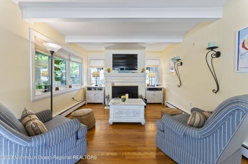 802 Clark St, Point Pleasant Beach NJ 08742-2326 exterior