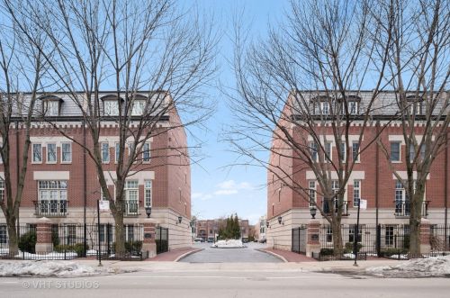 2652 Southport Ave, Chicago IL  60614-1228 exterior