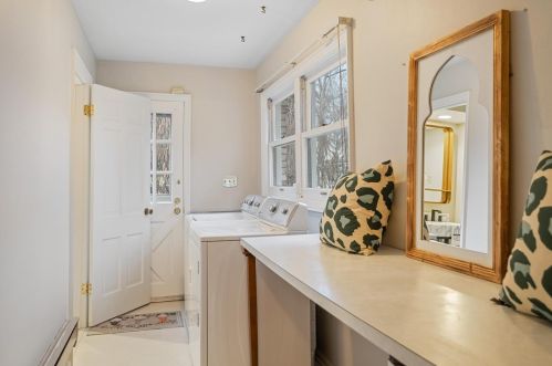 213 Harwick Dr, Pittsburgh PA  15235-5331 exterior