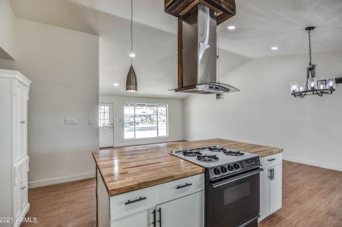 12224 26 Dr, Phoenix AZ 85017-3606 exterior