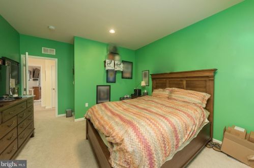 1185 Edgemoor Ct, Lancaster PA 17601-5198 exterior