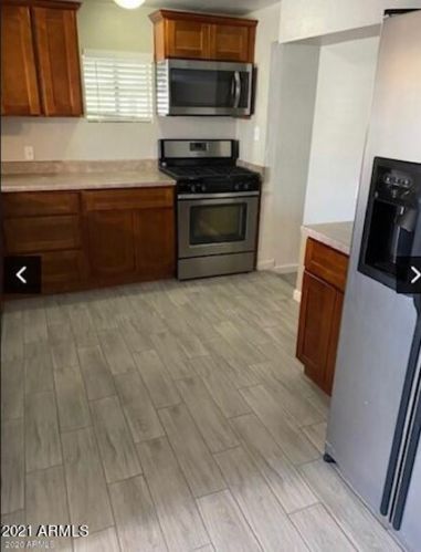 8821 4th St, Phoenix, AZ 85020-2901