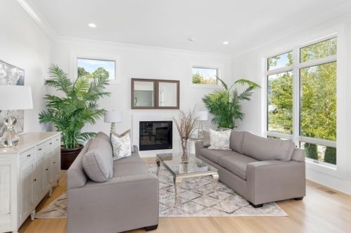 87 Levbert Rd, Newton MA 02459-3008 exterior