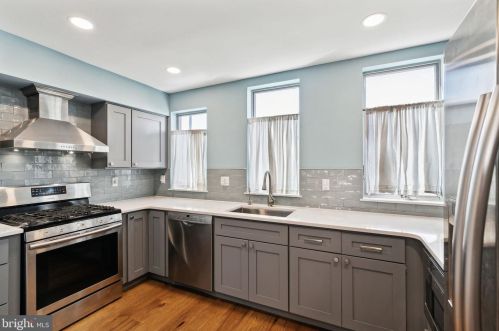 728 Daly St, Philadelphia PA 19148-3306 exterior