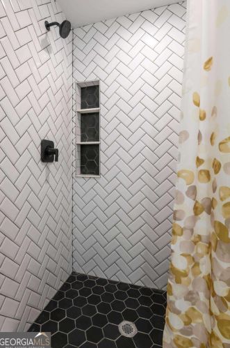 1645 Evans St, Atlanta GA exterior