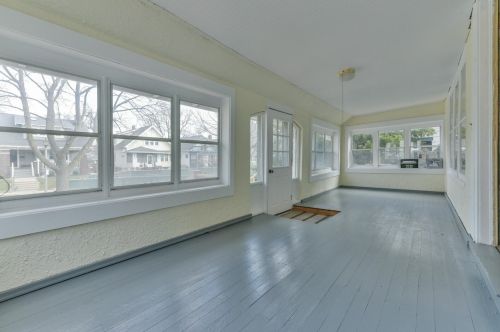 3531 Murray Ave, Milwaukee WI  53211-2525 exterior