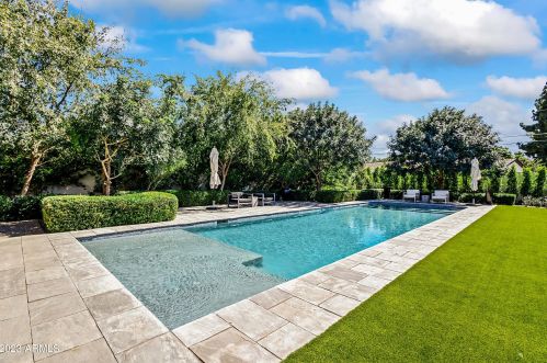 5431 Exeter Blvd, Phoenix AZ 85018-3227 exterior