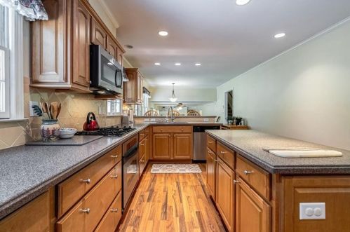 3559 Hidden Acres Dr, Atlanta GA 30340-4449 exterior