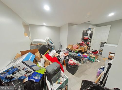 6217 Chestnut, Philadelphia PA 19104-3120 exterior