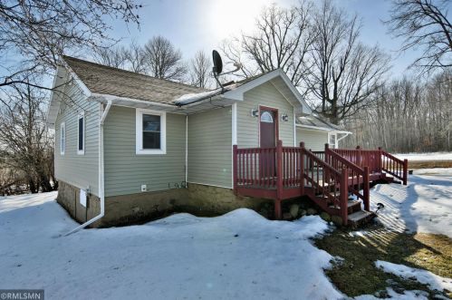 2806 14 Ave, Canton WI exterior