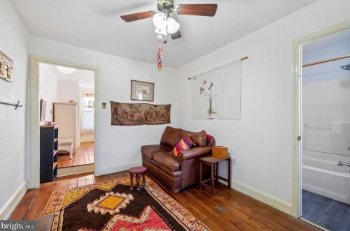 402 Olive St, Media PA 19063-2812 exterior