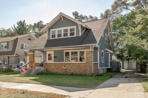 414 Ardmore St, Grand Rapids, MI 49507-2618