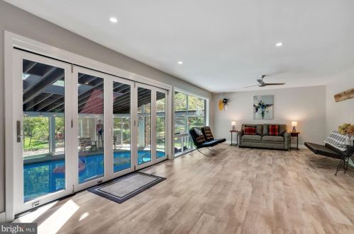 3000 Wessynton Way, Alexandria VA 22309-2225 exterior