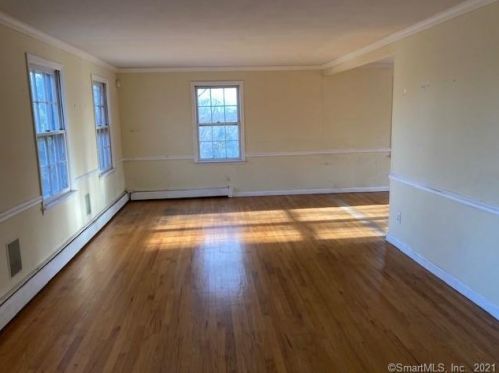 182 Deer Run Rd, Wilton CT 06897-1207 exterior