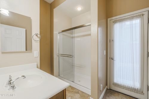 25422 50 Dr, Phoenix AZ 85031-1324 exterior