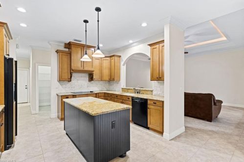 4710 13 Ave, Naples FL 34116-5127 exterior