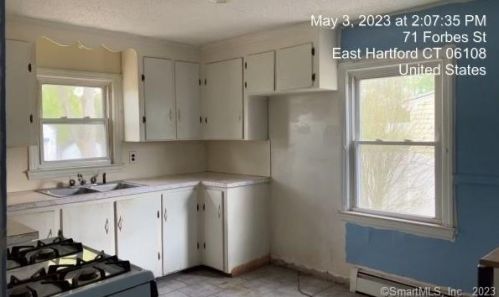 71 Forbes St, Hartford CT 06108-3717 exterior