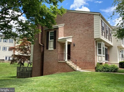 3829 Dunsinane Dr, Silver Spring MD  20906-2649 exterior