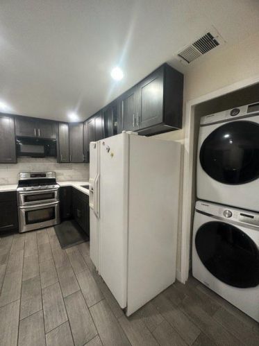 1475 Freni Ct, San Jose CA  95121-2023 exterior