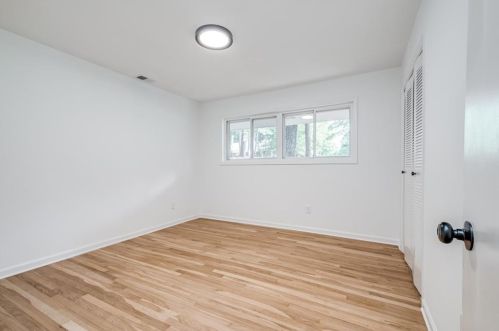 1639 Crestline Dr, Atlanta GA  30345-3820 exterior