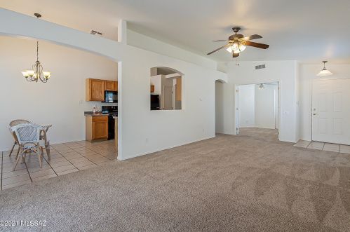 9001 Palm Brook Dr, Tucson, AZ 85743-8928