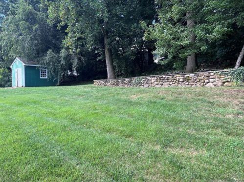 49 Selma Ave, Derby CT 06418-2231 exterior