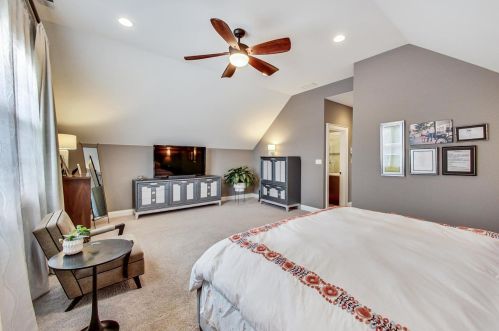 3216 Albany Ave, Chicago IL 60618-5702 exterior