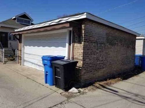 6243 Kolin Ave, Chicago IL 60629-5030 exterior