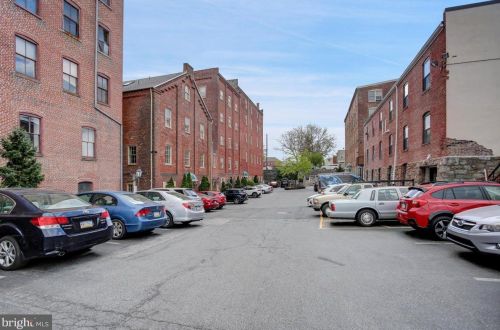 231 Shippen St, Lancaster PA  17602-5200 exterior