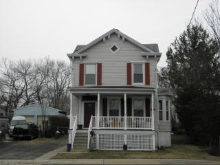 119 Somerset St, Raritan, NJ 08869-1717