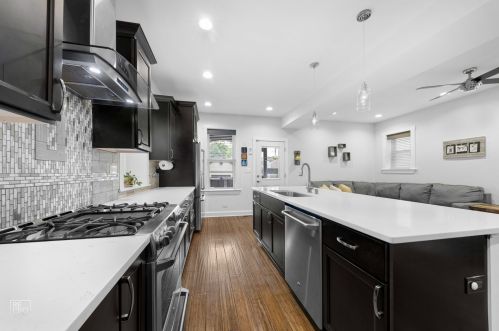 2505 Ainslie St, Chicago IL 60706-3457 exterior