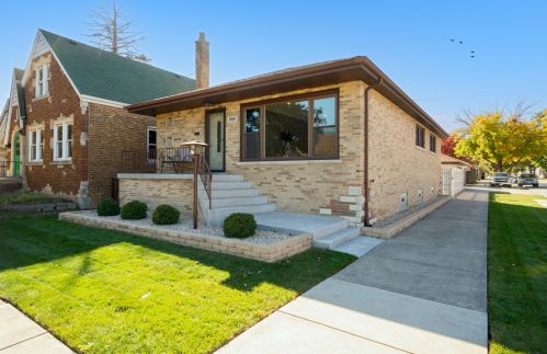 5600 Rutherford Ave, Chicago, IL 60638-3247