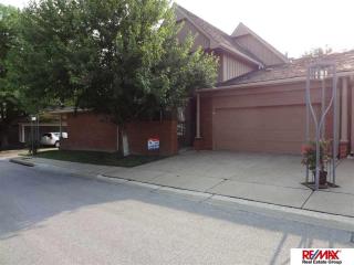 825 131st Plz, Omaha, NE 68154-4039
