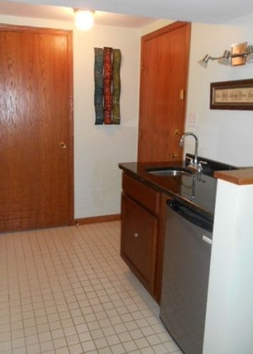 2530 72nd Ct, Chicago IL 60707-2056 exterior