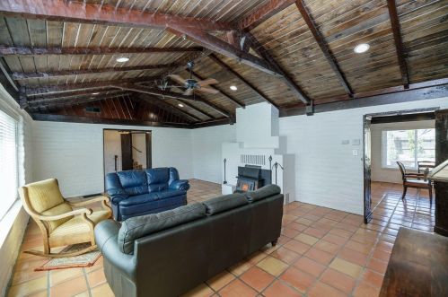 1267 Canal Dr, Turlock CA  95380-4159 exterior