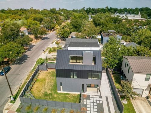 1309 Clifford Ave, Austin TX  78702-1627 exterior