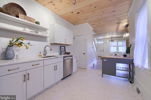 914 Plum St, Lancaster PA  17602-1938 exterior