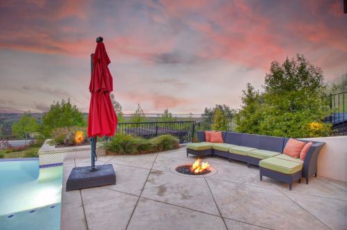 3268 Bordeaux Dr, Folsom CA 95762-3982 exterior