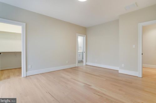 4700 25th St, Arlington VA  22207-3519 exterior