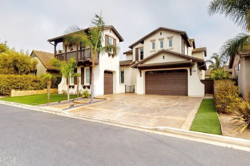 3448 Glen Abbey Ln, Oxnard, CA 93036-6326