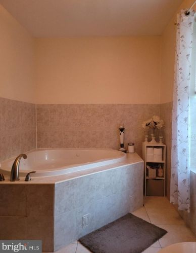 531 Benner St, Philadelphia PA 19149-3214 exterior