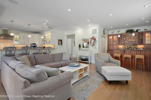 11 Philadelphia Ave, Lavallette NJ 08735-2345 exterior