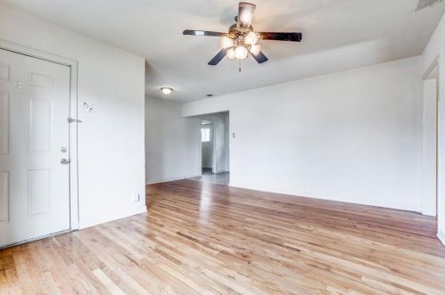 11216 Barbarosa Dr, Dallas TX  75228-2117 exterior