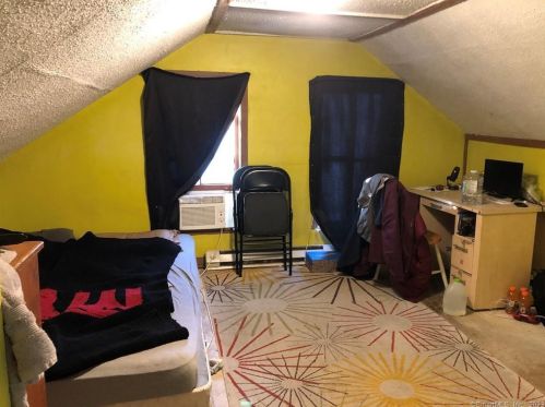 96 Franklin St, Killingly CT 06239-3507 exterior