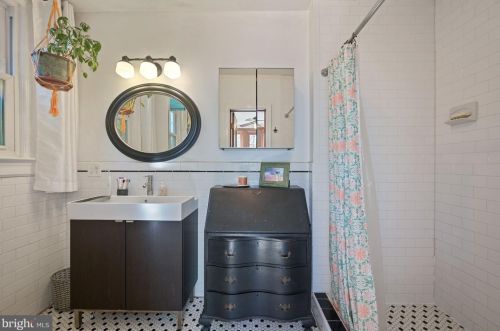 3670 Camden St, Washington DC 20020-1224 exterior