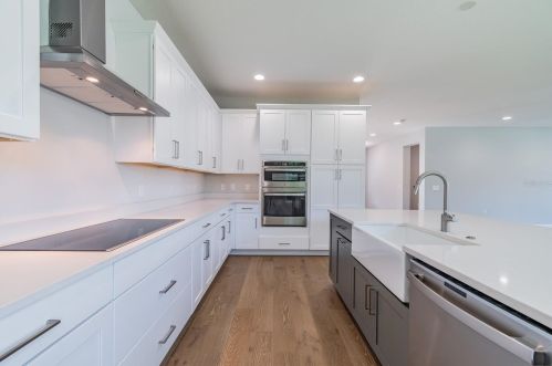 802 Alfred St, Tampa FL 33603-5405 exterior