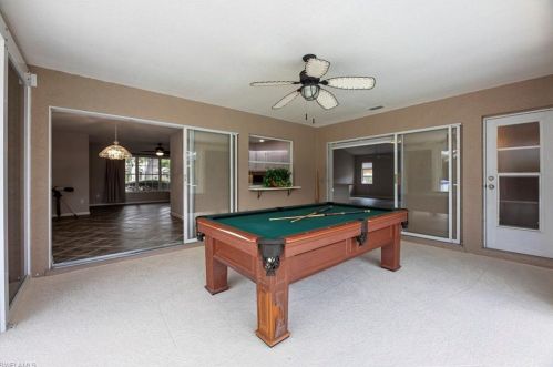 10268 Boca Cir, Naples FL 34109-7322 exterior